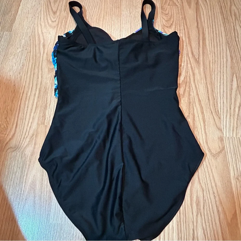 Beach Native one‎ piece swimsuit 10